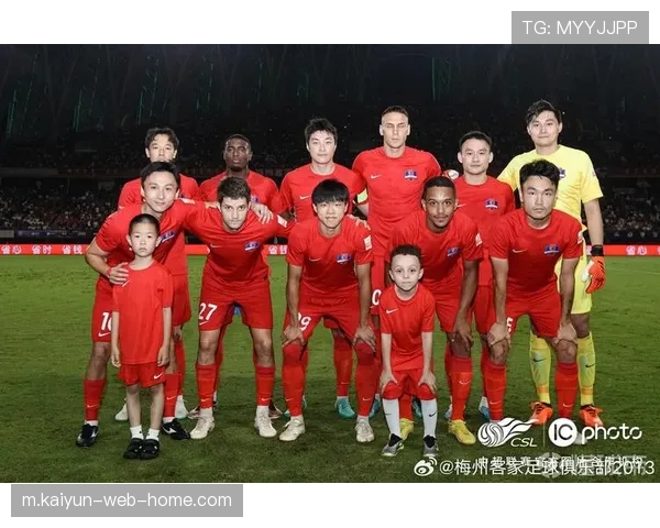 小将廖荣祥替补送助攻 蓉城年轻球员收获宝贵经验 小将廖荣祥替补送助攻 蓉城年轻球员收获宝贵经验